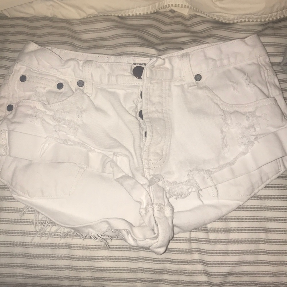 Barely worn One Teaspoon Bandit white jean shorts